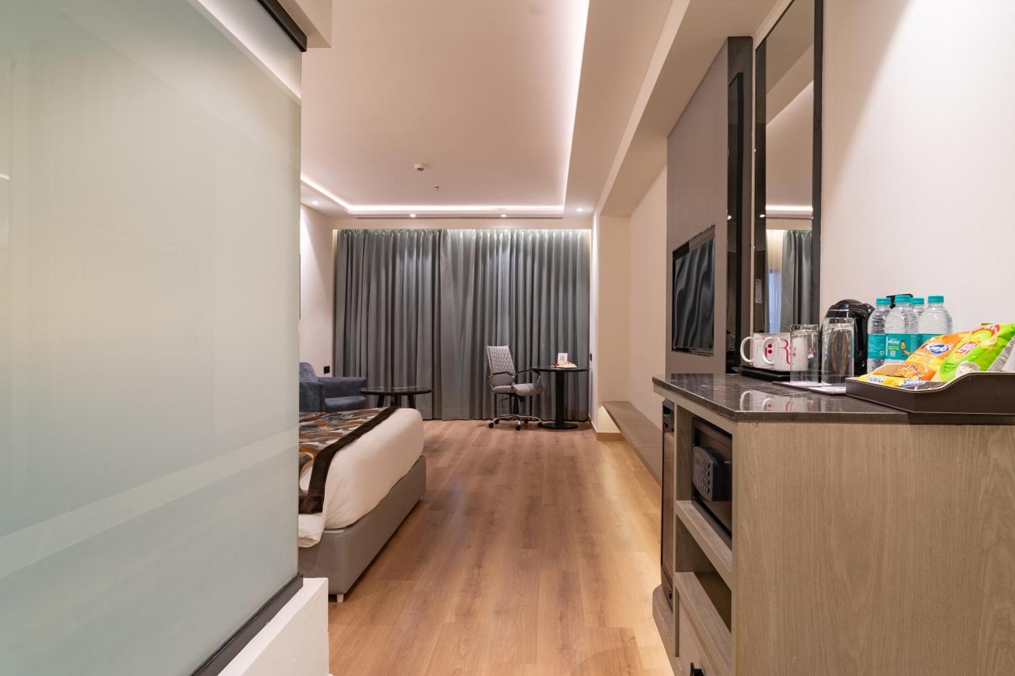 Regenta Place Amritsar By Royal Orchid Hotels Limited Extérieur photo