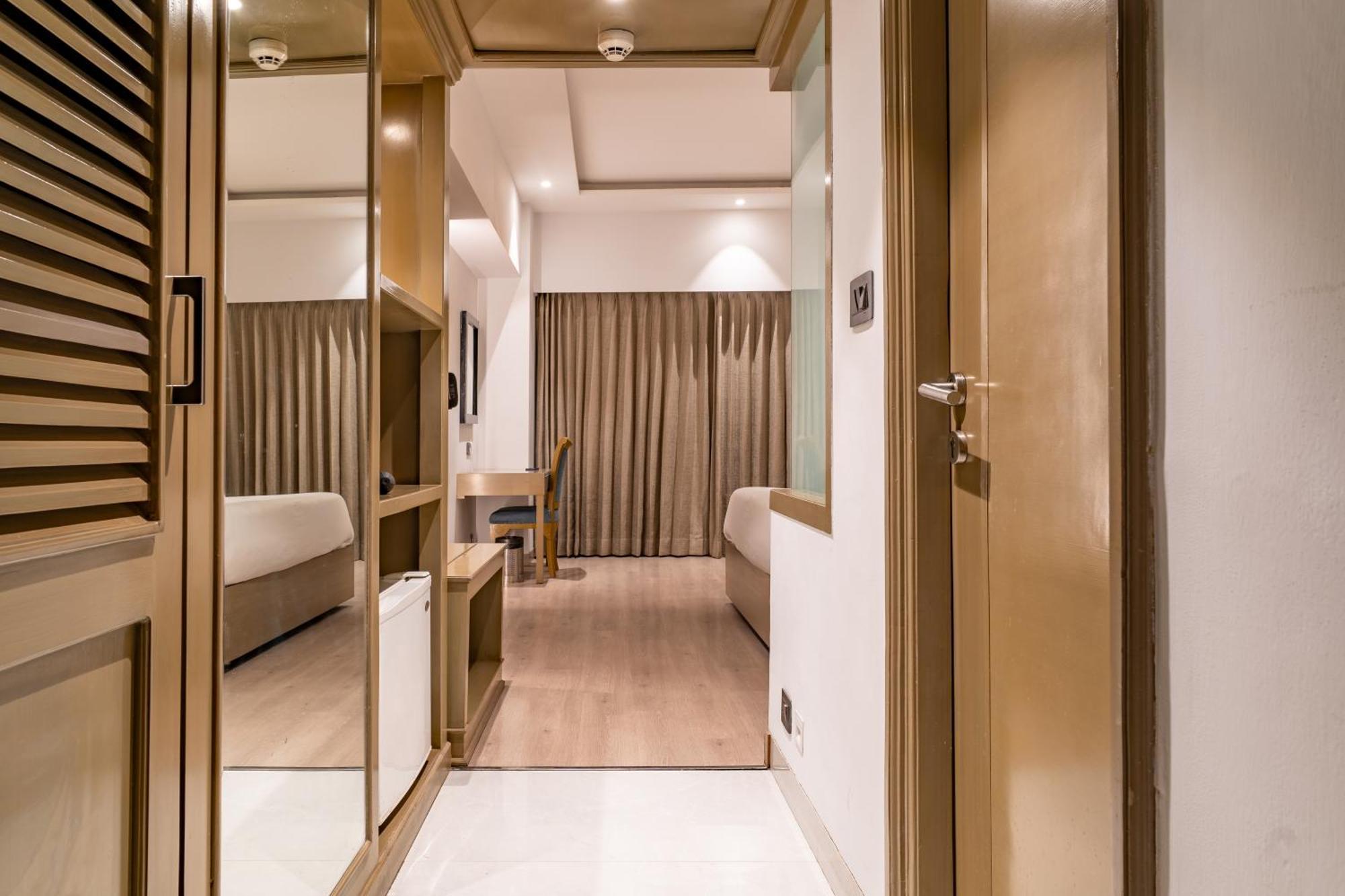 Regenta Place Amritsar By Royal Orchid Hotels Limited Extérieur photo
