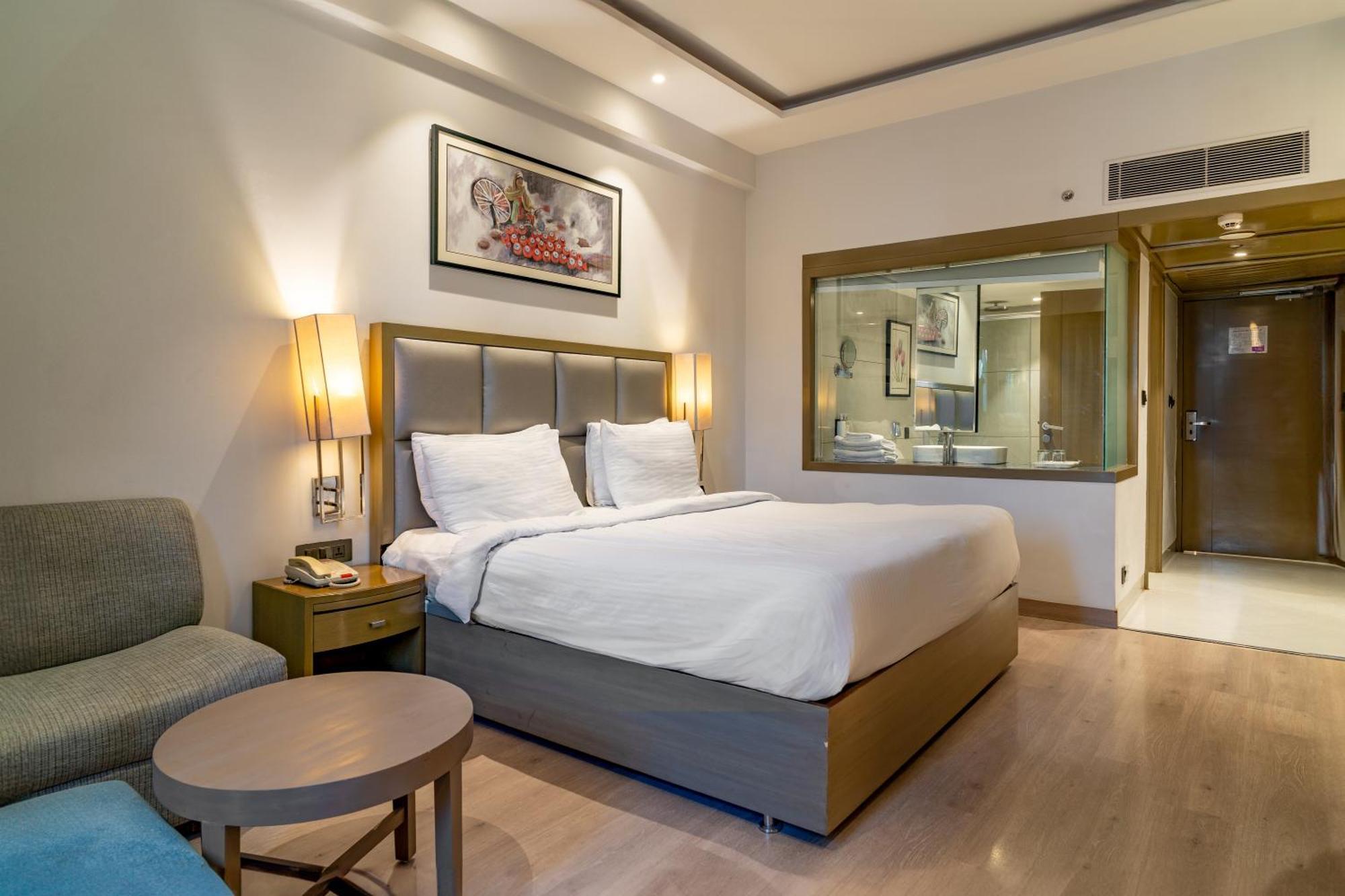 Regenta Place Amritsar By Royal Orchid Hotels Limited Extérieur photo