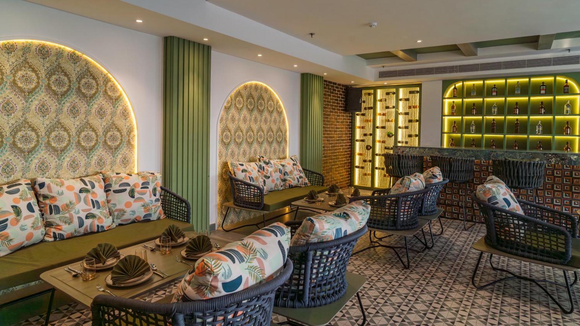 Regenta Place Amritsar By Royal Orchid Hotels Limited Extérieur photo